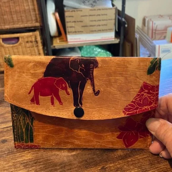 Vintage multicolor leather clutch/wallet - Picture 2 of 9